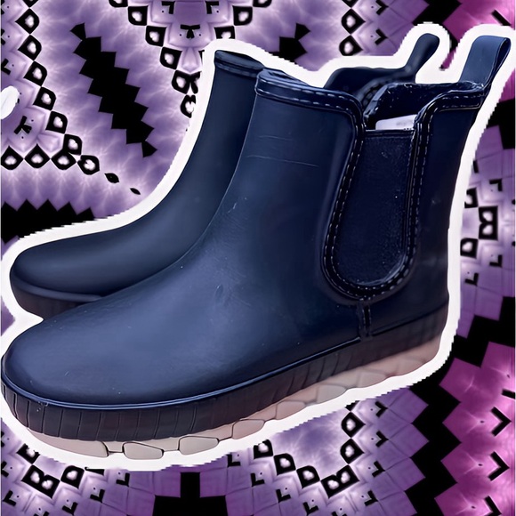 SPERRY | Torrent Chelsea Matte Waterproof Rain Boot, size 6.5 - Picture 1 of 6